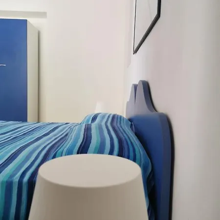 Anfora Blu Canneto (Lipari)