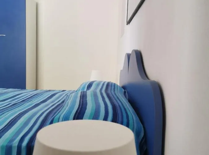 Anfora Blu Canneto (Lipari)